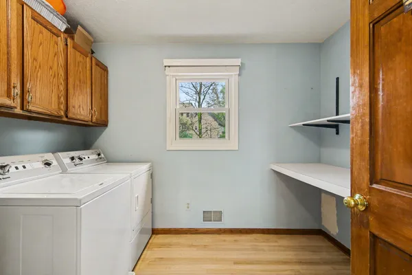 $549,900 | 1330 Meadowgreen Court Southeast, Caledonia, MI 49316