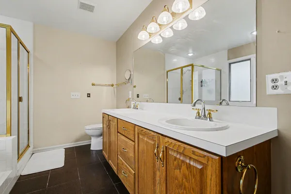 $549,900 | 1330 Meadowgreen Court Southeast, Caledonia, MI 49316