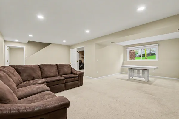 $549,900 | 1330 Meadowgreen Court Southeast, Caledonia, MI 49316