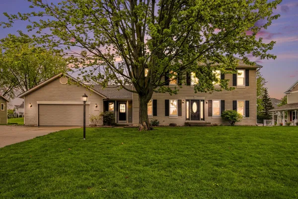 $549,900 | 1330 Meadowgreen Court Southeast, Caledonia, MI 49316
