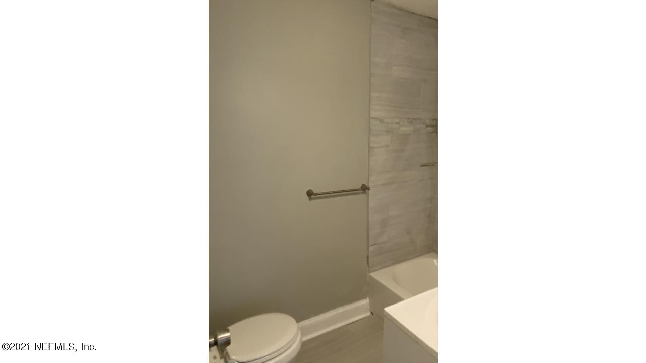 1614 Keats Road Jacksonville, FL 32208 - Photo 4 of 8 3