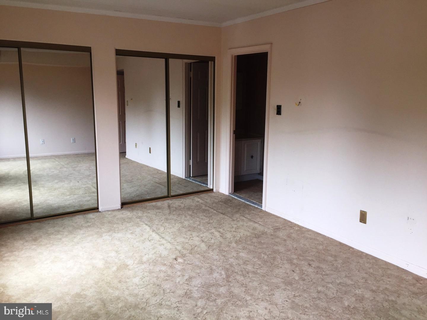 273 East Village Road Holland, PA 18966 - Photo 14 of 23