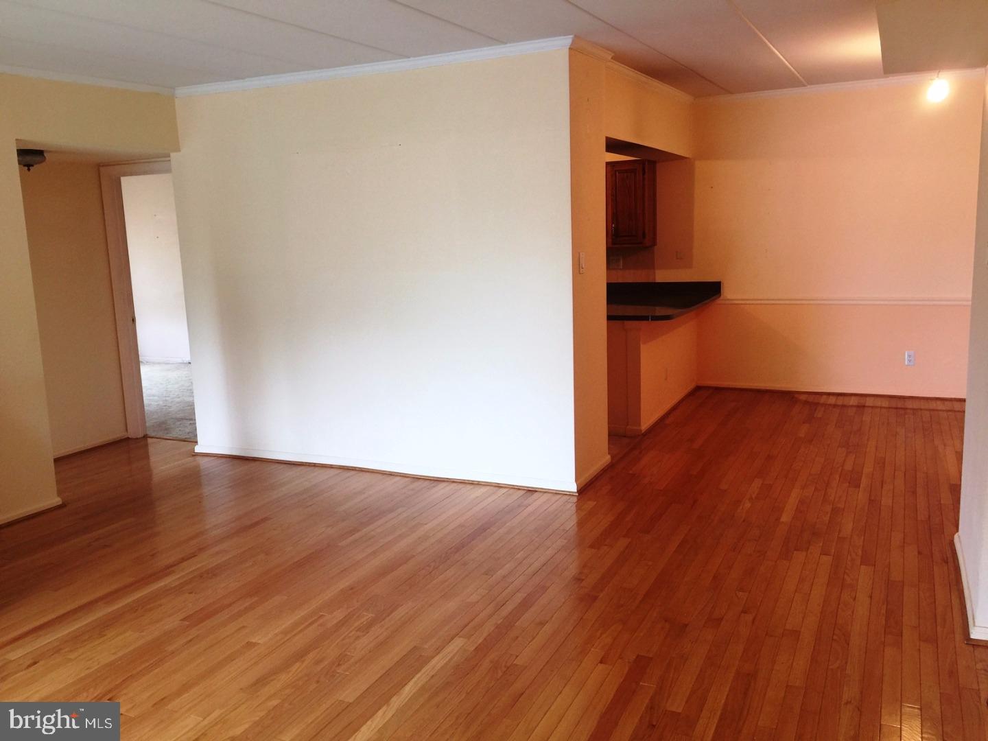 273 East Village Road Holland, PA 18966 - Photo 7 of 23