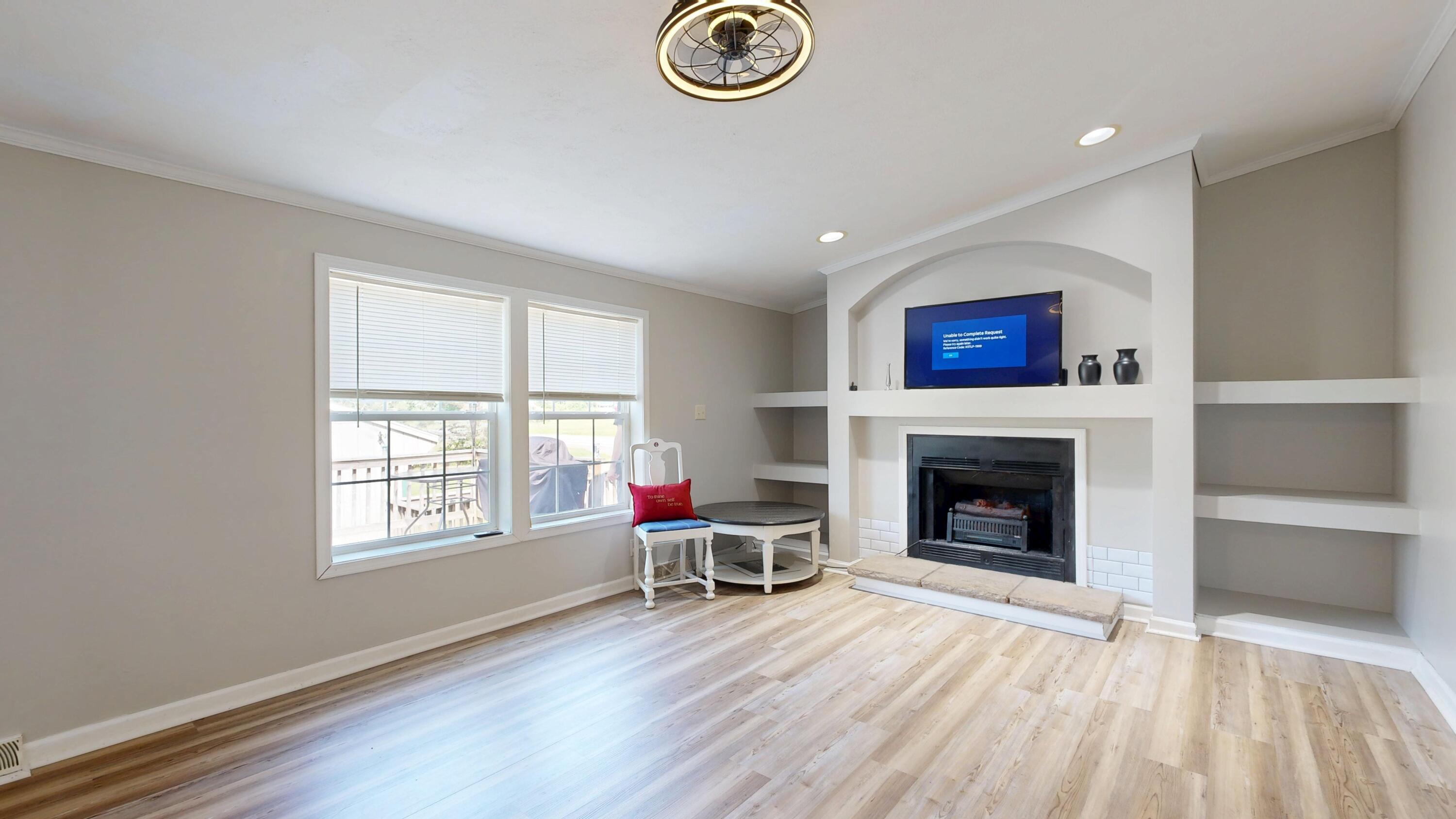 182 N Road Detroit, ME 04929 - Photo 21 of 48 Living room