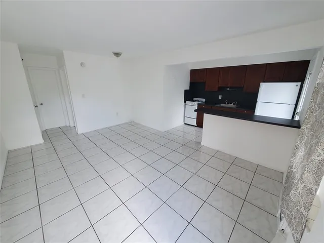$1,450 | 751 Northeast 83rd Terrace, Unit 19, Miami, FL 33138