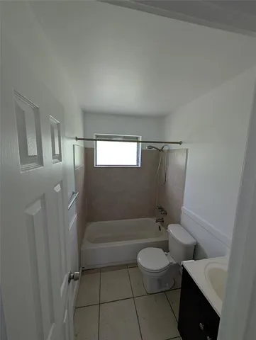 $1,450 | 751 Northeast 83rd Terrace, Unit 19, Miami, FL 33138