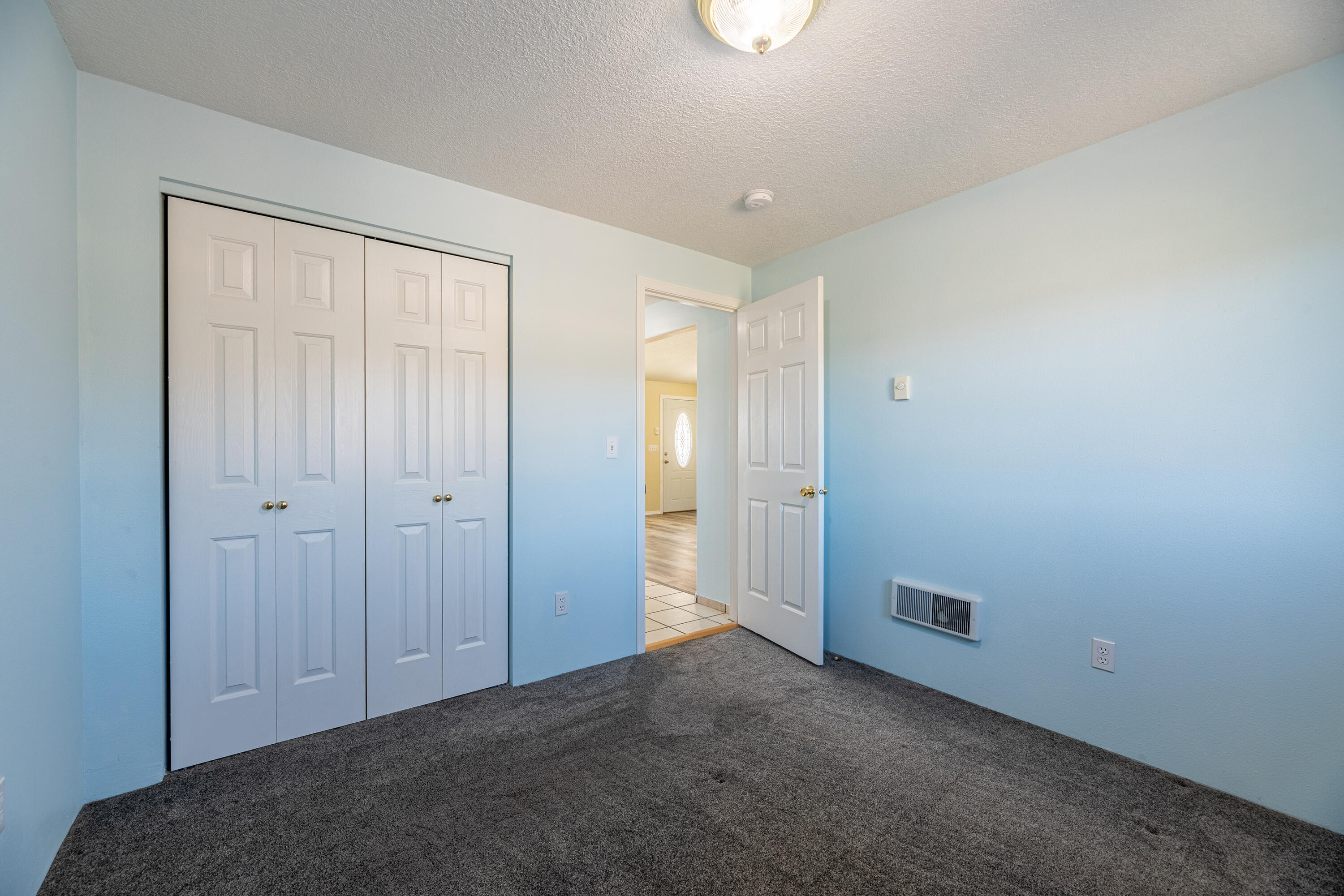 2466 Northeast Yellowpine Road Prineville, OR 97754 - Photo 20 of 32 guestroom 2