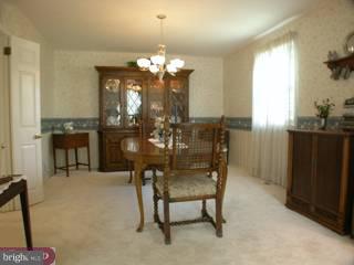 785 Stephen Road Warminster, PA 18974 - Photo 3 of 6 Gallery Image 3