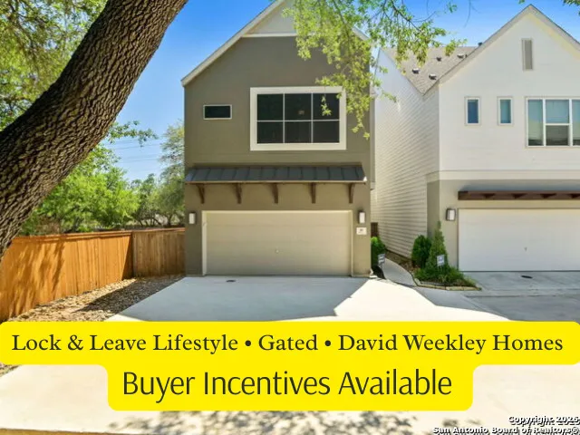 a view of house with a outdoor space