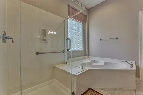 $375,000 | 59 West Bellmeade Place, The Woodlands, TX 77382