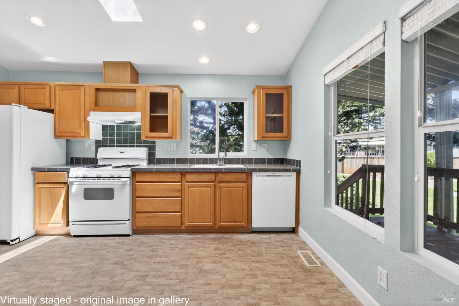 64 Acacia Court Rohnert Park, CA 94928 - Photo 27 of 43