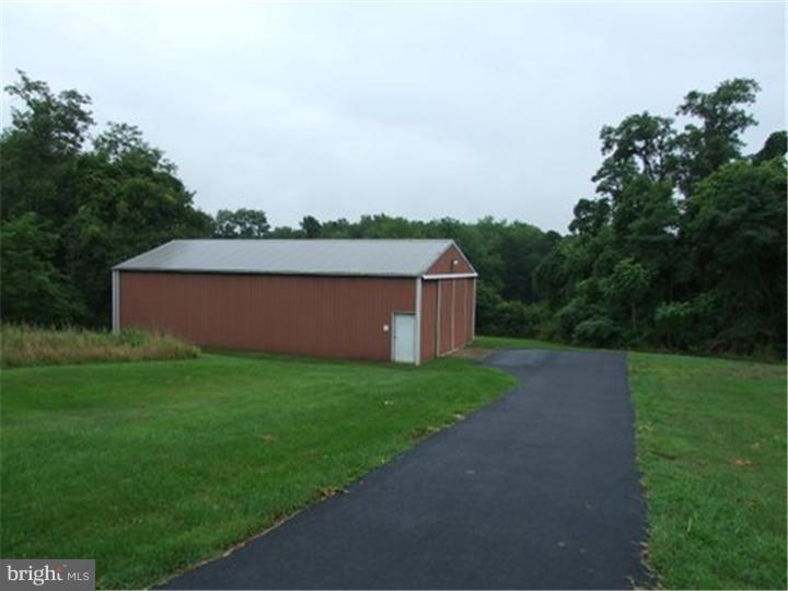 296 West Ridge Road Nottingham, PA 19362 - Photo 3 of 7