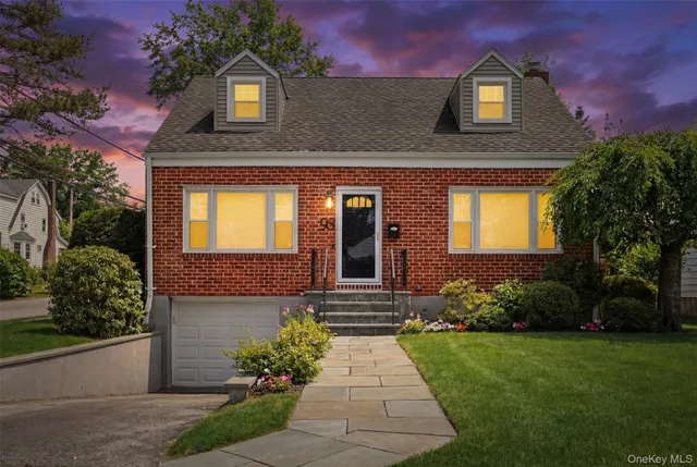 $799,900 | 93 Smith Avenue, White Plains, NY 10605