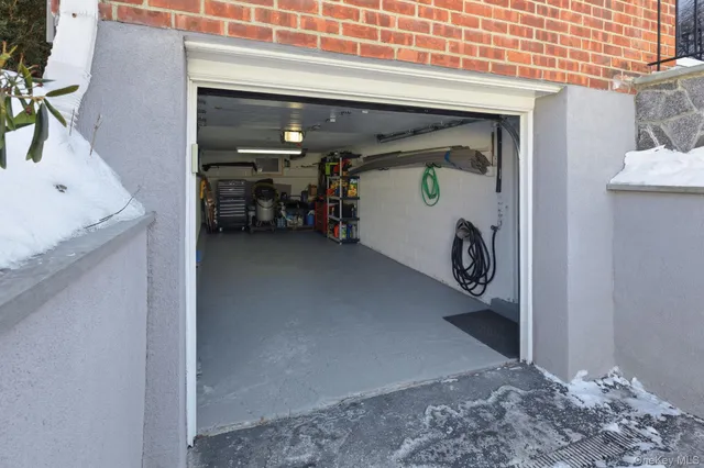 $799,900 | 93 Smith Avenue, White Plains, NY 10605