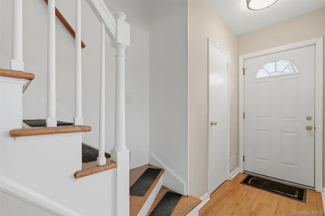 $799,900 | 93 Smith Avenue, White Plains, NY 10605