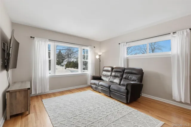 $799,900 | 93 Smith Avenue, White Plains, NY 10605