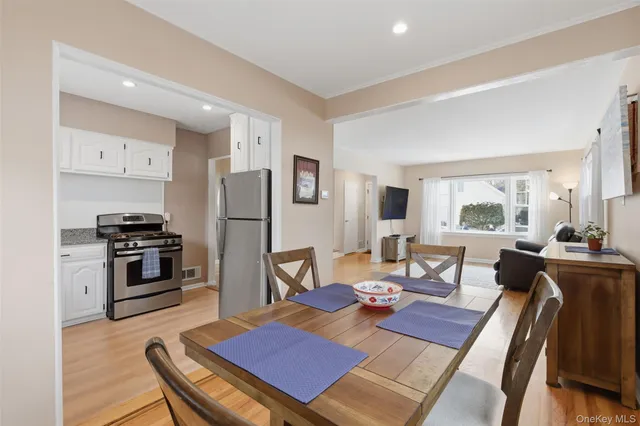 $799,900 | 93 Smith Avenue, White Plains, NY 10605