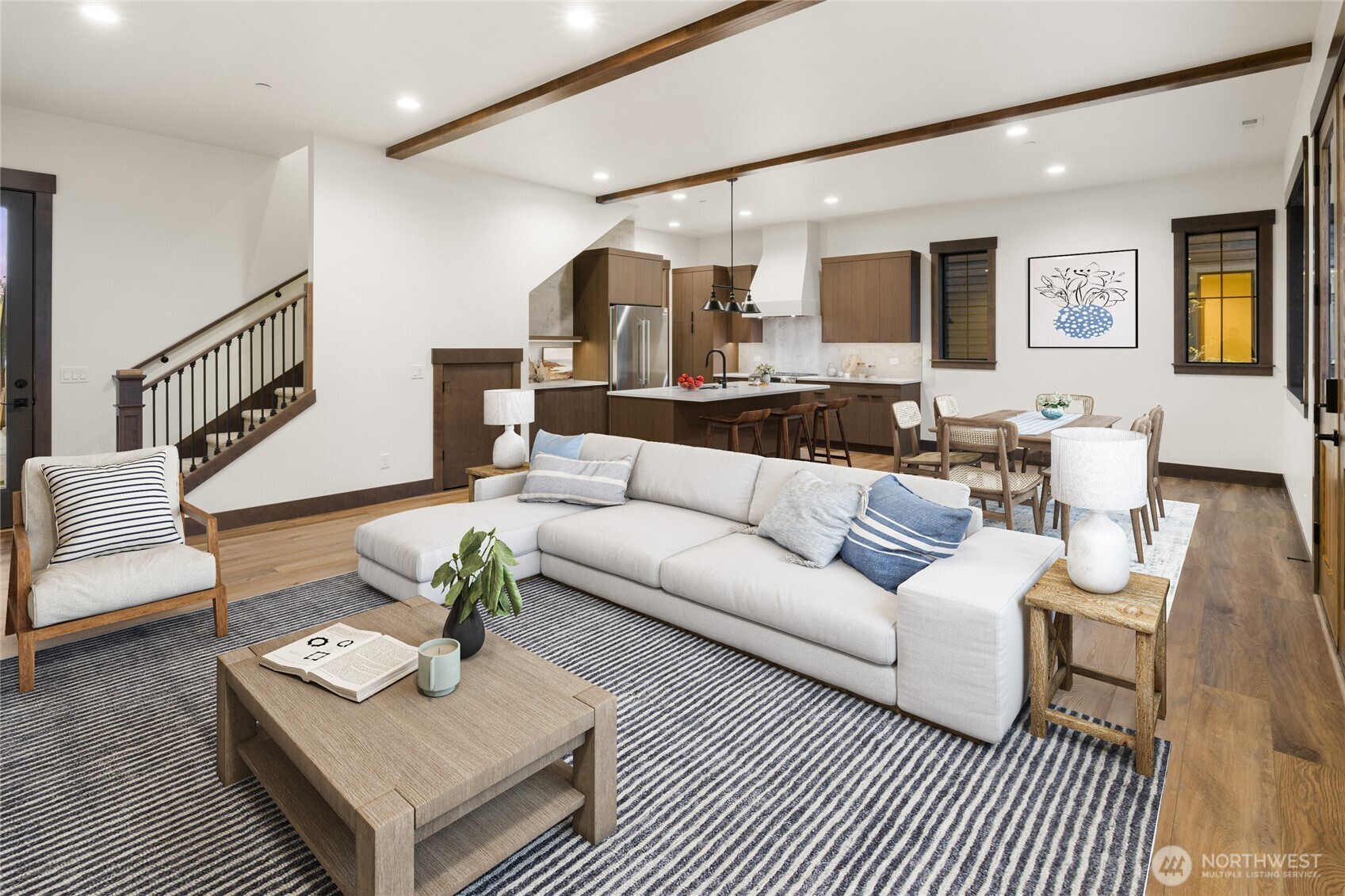 21 Riverbend Loop Cle Elum, WA 98922 - Photo 5 of 21 a living room with furniture