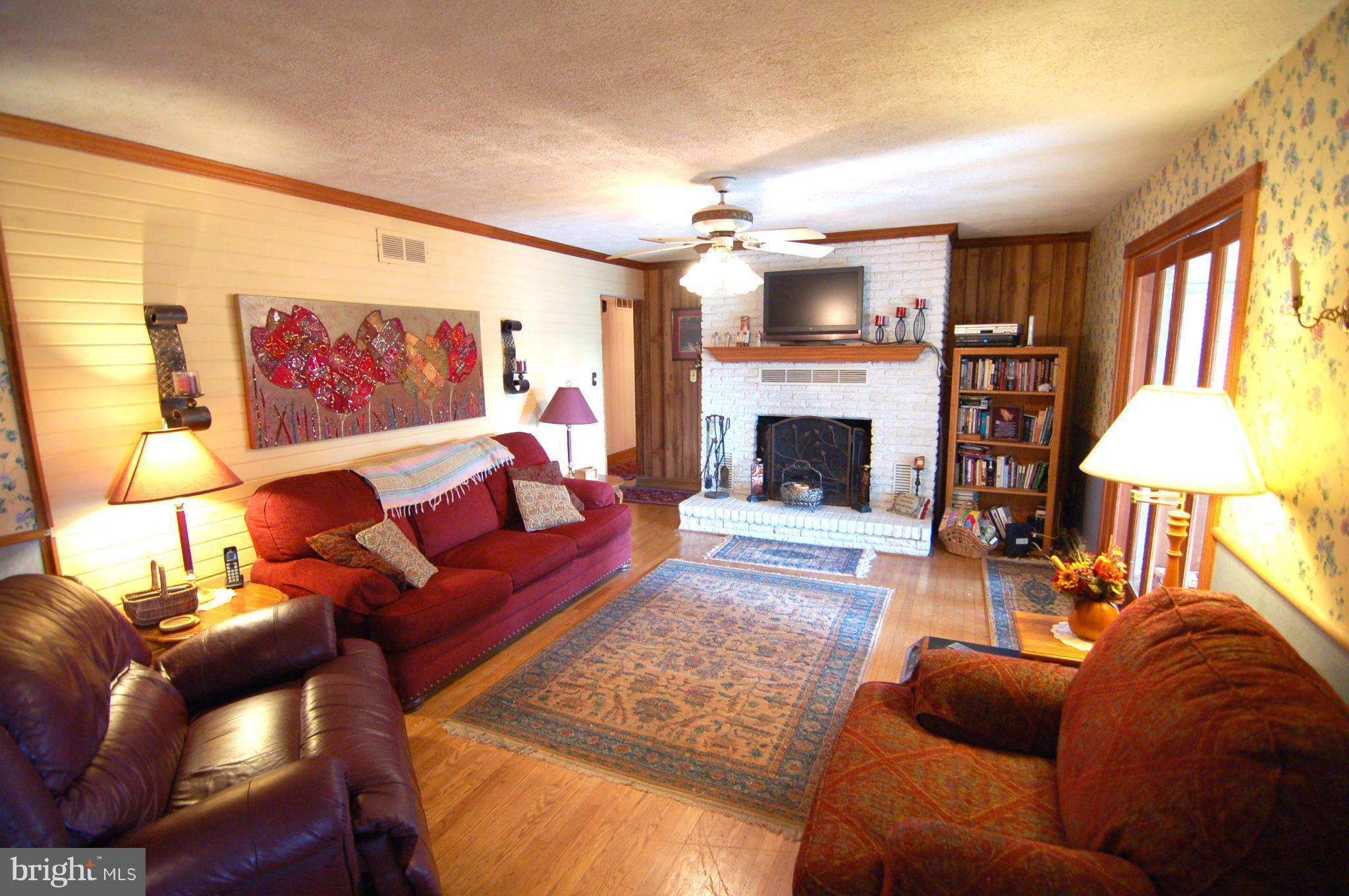 2506 Rochelle Drive Fallston, MD 21047 - Photo 4 of 12 Family Room