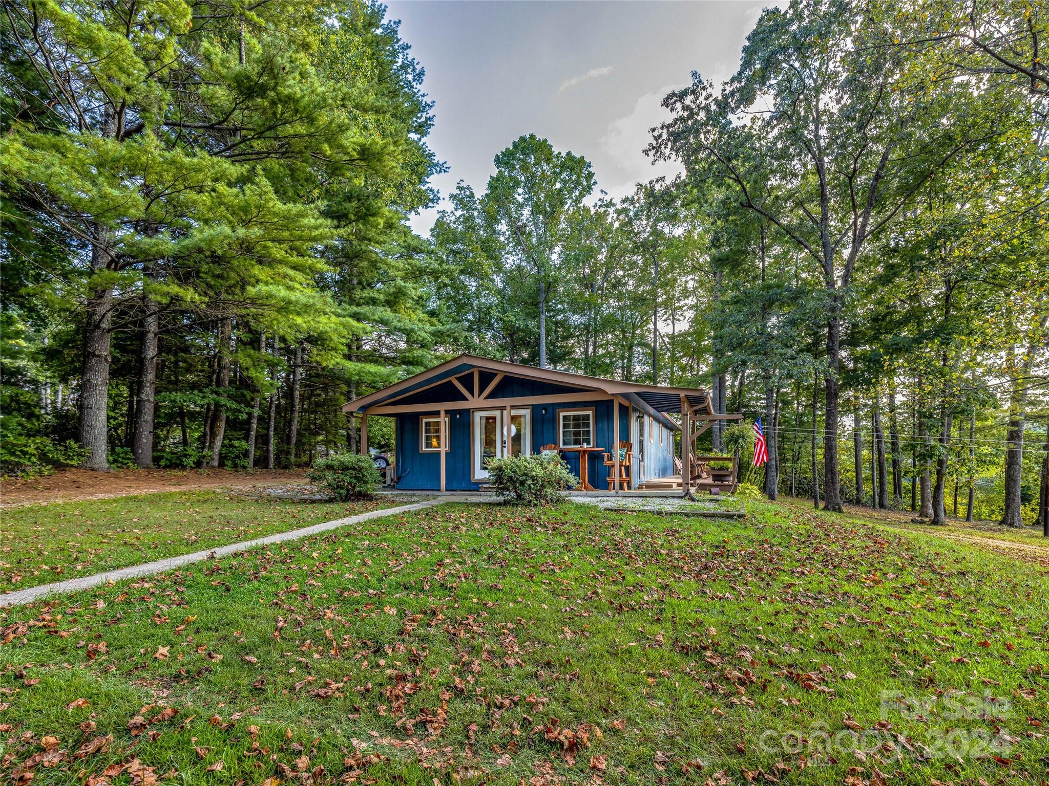 233 Dale Road Spruce Pine, NC 28777 - Photo 4 of 38 Gallery Image 4