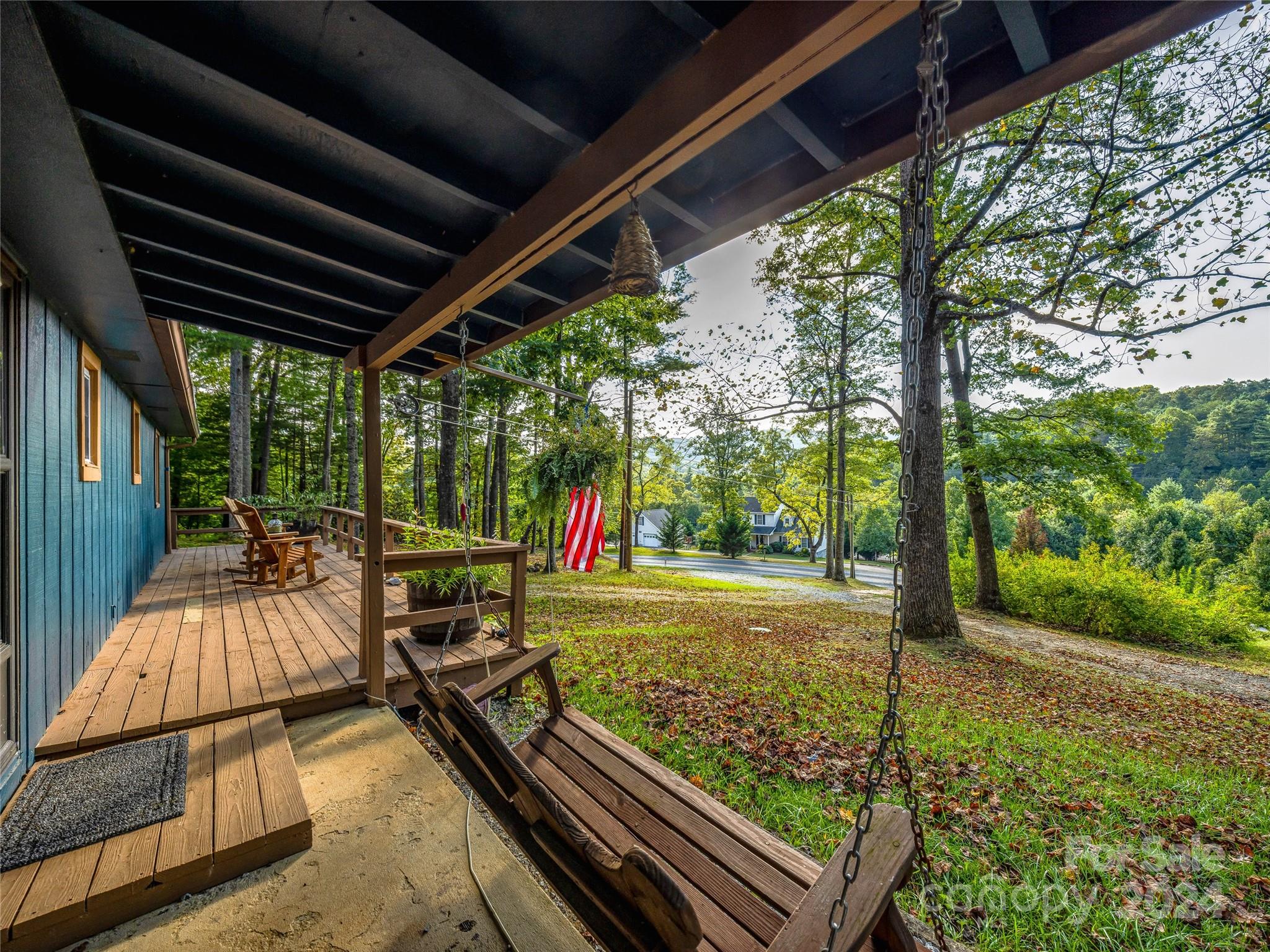233 Dale Road Spruce Pine, NC 28777 - Photo 9 of 38 Gallery Image 9