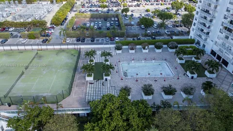 $385,000 | 2801 Northeast 183rd Street, Unit 116W, Aventura, FL 33160