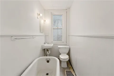 $69,000 | 545 Stokes Avenue, Braddock, PA 15104