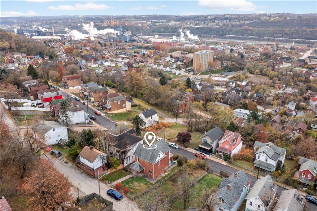 545 Stokes Avenue Braddock, PA 15104 - Photo 32 of 34 an aerial view of a city with lots of residential buildings