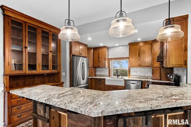 $365,000 | 13309 Highway 90, Princeville, IL 61559