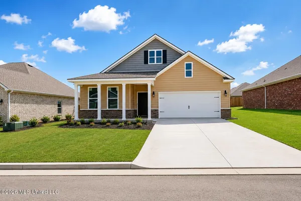 $348,990 | 17 Powell Place, Byhalia, MS 38611
