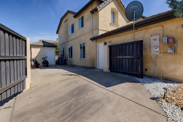 a view of a house with a garage