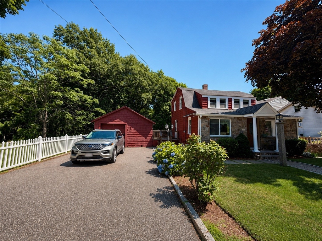 33 Volusia Road Hingham, MA 02043 - Photo 1 of 26