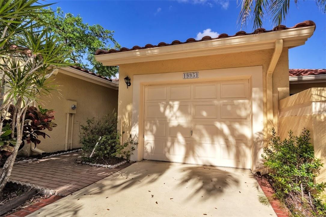 19951 Dean Drive Boca Raton, FL 33434 - Photo 4 of 24 Photo 4