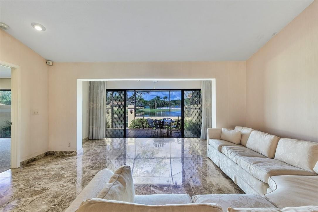 19951 Dean Drive Boca Raton, FL 33434 - Photo 7 of 24 Photo 7