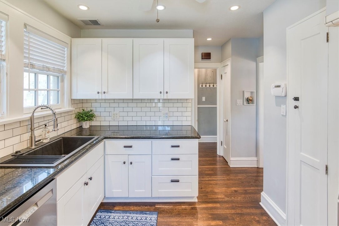 3320 Dorchester Road Cleveland, OH 44120 - Photo 16 of 40 Gallery Image 16