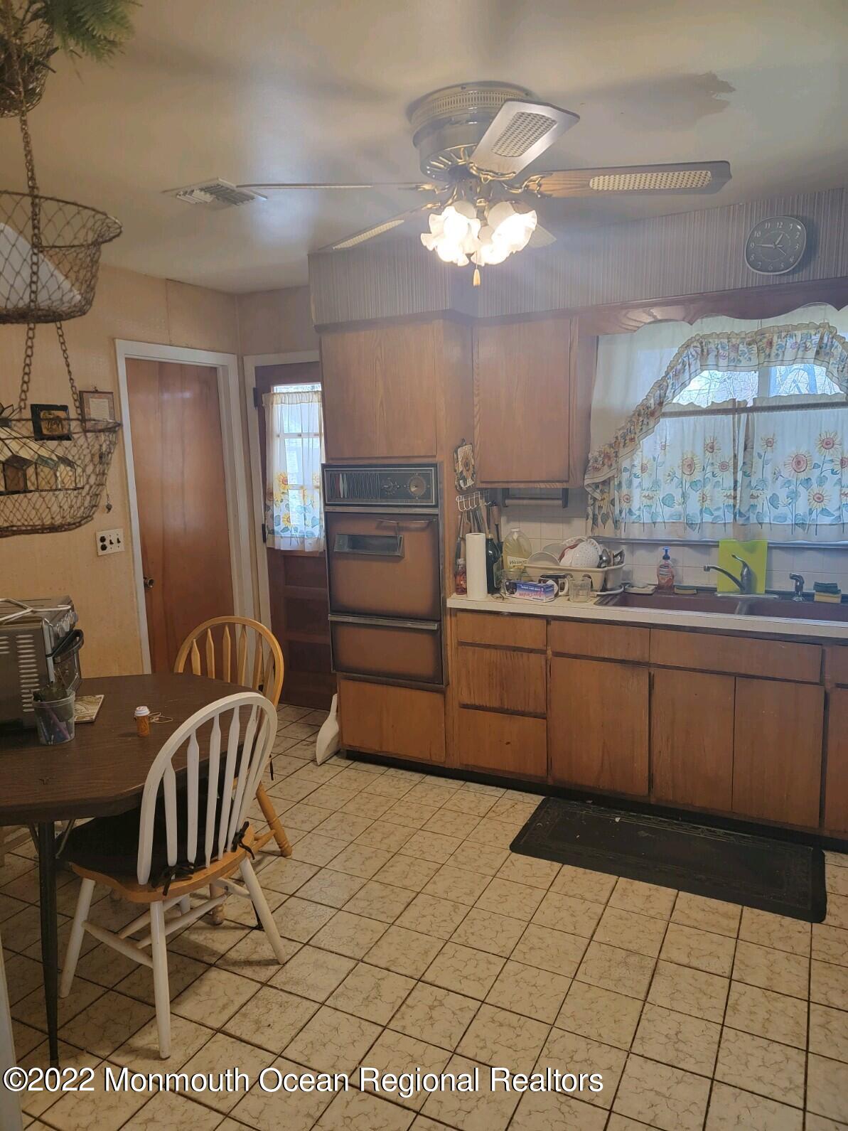 516 Hunters Road Brick, NJ 08724 - Photo 4 of 6 20220413_103131