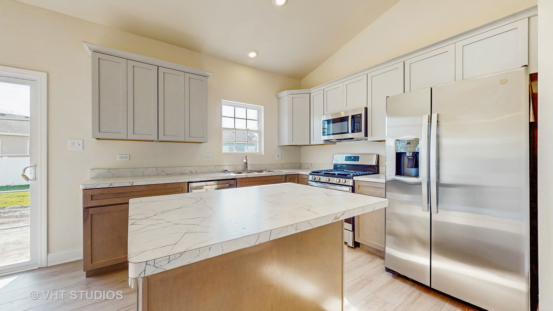 877 Yorkshire Terrace Crete, IL 60417 - Photo 11 of 29 Gallery Image 11