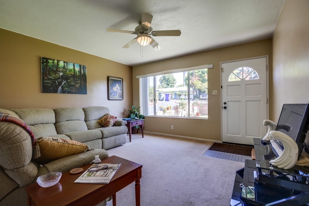 1134 Arcadia Road Encinitas, CA 92024 - Photo 3 of 21