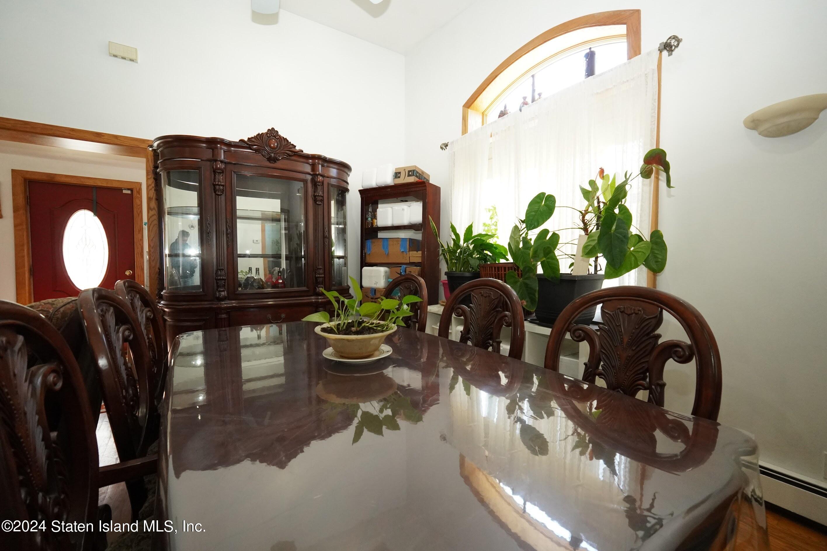 847 West Fingerboard Road Staten Island, NY 10305 - Photo 4 of 17 847pic9