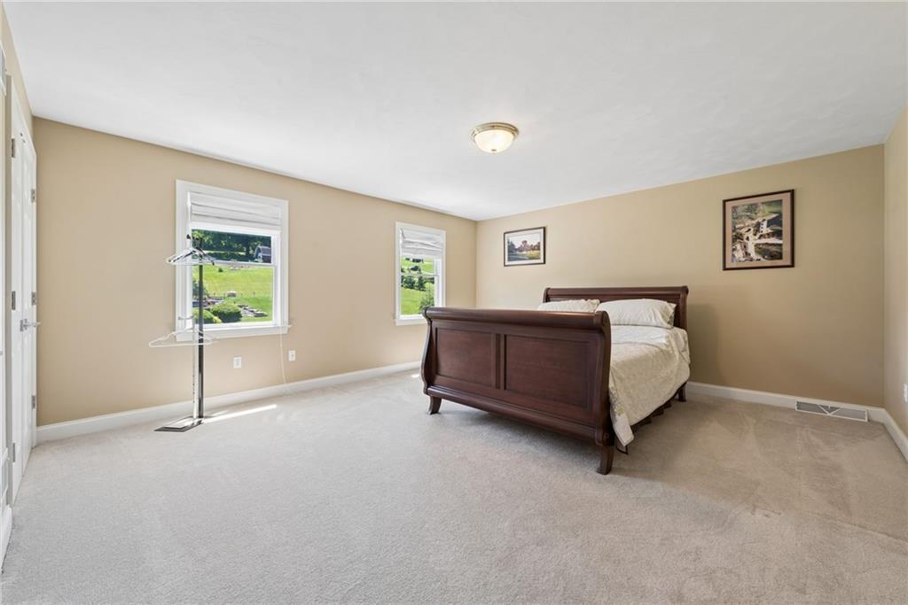 1010 Augusta Circle Irwin, PA 15642 - Photo 17 of 39