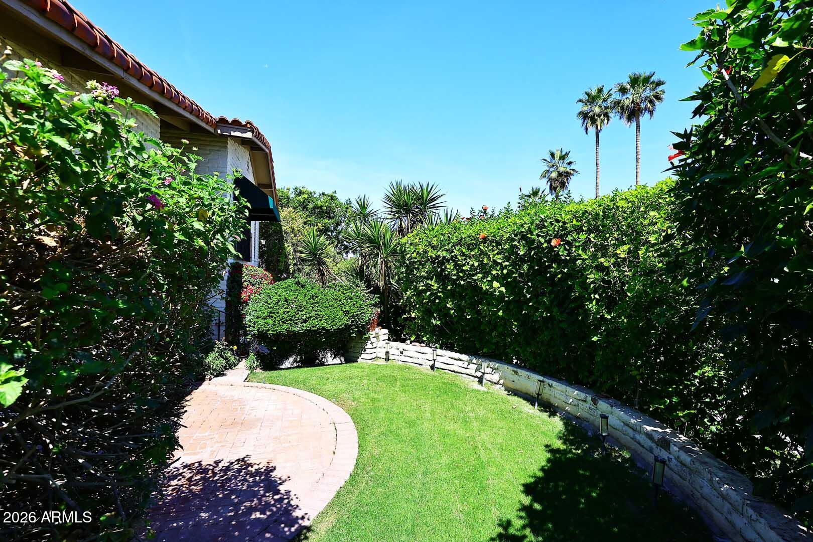 5426 South Lighthouse Lane Tempe, AZ 85283 - Photo 5 of 60 Front Patio2