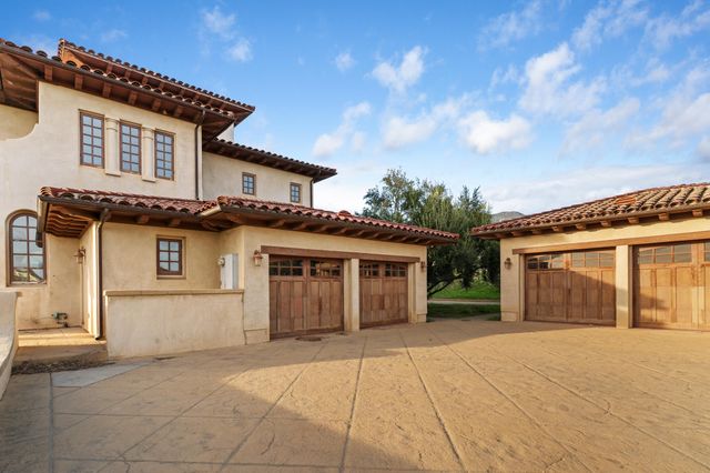 $10,500,000 | 613 Maria Ygnacia Lane, Santa Barbara, CA 93111