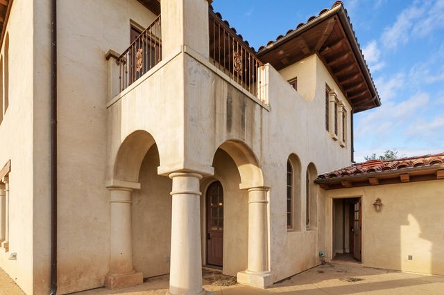 $10,500,000 | 613 Maria Ygnacia Lane, Santa Barbara, CA 93111