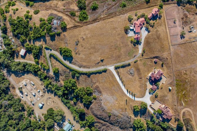 $10,500,000 | 613 Maria Ygnacia Lane, Santa Barbara, CA 93111