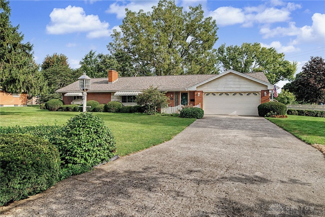 314 Beckenham Road Englewood, OH 45322 - Photo 1 of 52 Gallery Image 1