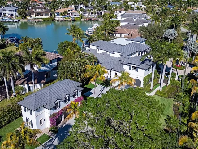 $23,500,000 | 275 Springline Drive, Naples, FL 34102