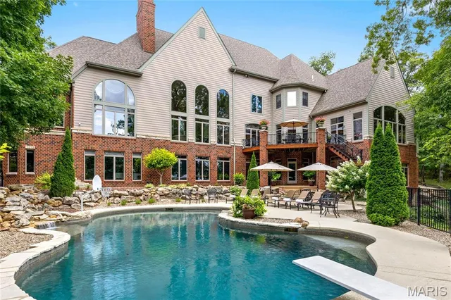 $3,995,000 | 4 Upper Whitmoor Drive, Weldon Spring, MO 63304