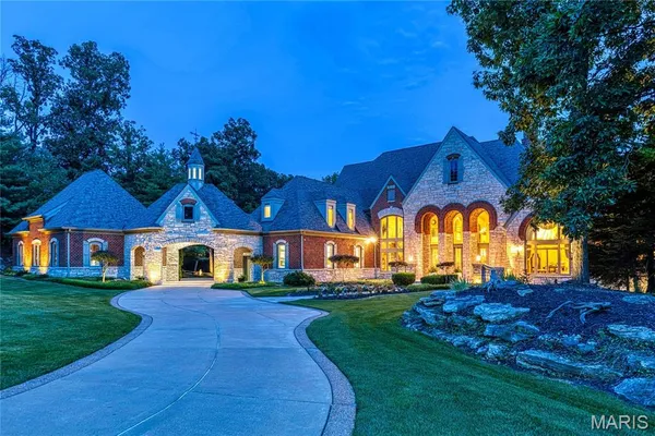 $3,995,000 | 4 Upper Whitmoor Drive, Weldon Spring, MO 63304