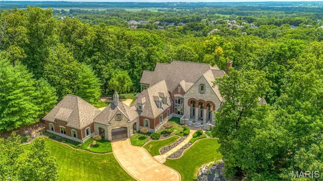 $3,995,000 | 4 Upper Whitmoor Drive, Weldon Spring, MO 63304