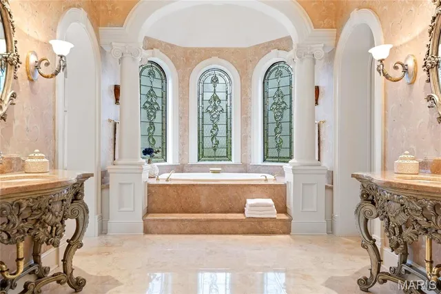 $3,995,000 | 4 Upper Whitmoor Drive, Weldon Spring, MO 63304